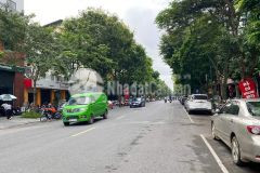 Khach san trân hưng đao hoan kiêm, 9 tâng 93m2 rông 8m, 26 ty