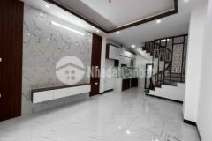 Bán nhà 40m x 5t ngay ngã tư thạch bàn cổ linh