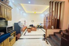 Bán nhà cầu giấy 5 tầng thông sàn khép kín giá rẻ