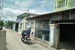 Bán nhà cách chợ bình chánh 300m