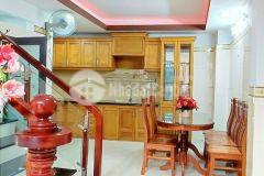 Nhà 3 lầu, hoàng hoa thám, 4.5 x 10m, 5 pn, 8.5 tỷ, bình thạnh