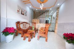 Nhà mới đẹp 45m2 3 tầng võ trứ p9q8 giá 4.38 tỷ. 0901348958