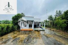 Bán đất có sẵn nhà mới chỉ dọn vào ở khu dân cư