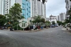 Pk cần tiền bán gấp lô gốc ngay ngã tư đường số