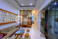 Phân lô cực đẹp nguyễn khánh toàn 60m 5t gara oto