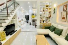 Bán nhà đẹp 6m 17m ngay phở huỳnh trâm quốc lộ 13