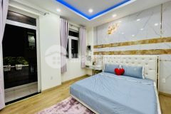 Nội thất đẹp, hẻm 4m trần khắc chân, 4.5 x 15m, 3 lầu, chỉ 8.4 tỷ