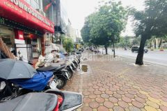 Cực hiếm cực độc và duy nhất 1 căn mặt phố hoàng quốc việt mặt tiền khủng vỉa hè kd. o962745289