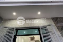 Bán nhà 4tầng đông la 33 5m ngõ trước nhà 3m