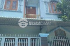 Nhà lầu nở hậu tự xây kiên cố 2ty5 ngay cạnh chợ