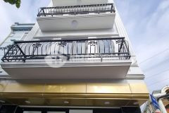 Cần bán nhà đẹp ngõ ô tô giáp nhị hoàng mai 40m2 5 tầng 4.3 tỷ liên hệ hằng 0989.616.711