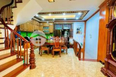 Cực hiếm,bán gấp nhà hoàng quốc việt,ô tô tránh,vỉa hè,lô góc,65m,4t,4m,giá 12.6 tỷ.lh 0966866250