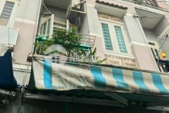 Gấp bán nhà sát hxh hương lộ 2 bình tân cạnh bệnh viện 4 tầng dt 72m2 chỉ 1..tỷ.