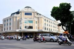 Bán nhà mặt phố tràng tiền quận hoàn kiếm 350m, mặt tiền 13m, 310 tỷ cực hiếm xây được cao tầng