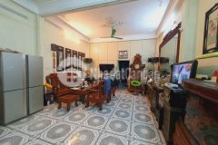 Mặt.phố ngô thì nhậm bán nhà 4 tầng hai bà trưng