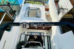 Nhà 3 tầng full nội thất ngay tttp k oto ngự bình