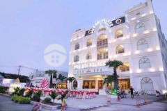 Bán tòa nhà phố đôi place mặt tiền dt 743c dĩ an