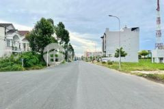 Cần bán nhanh lô đất thổ bờ kè view sông cực đẹp