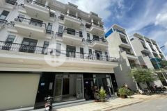 Nhà 4 lầu 12m ngay ngã 4 ga vào 500m