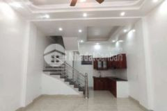 Cc gửi bán căn nhà dân xây ngõ trần huy liệu