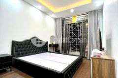 Bán nhà cầu giấy, dt 36m x5t, mt 3,5m. giá 5,25 tỷ.