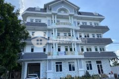 Bán khách sạn mới xây tại ninh kiều, cần thơ. dt đất 662m2, 26p. giá 48 tỷ tl.