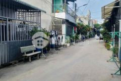 Bán nhà sổ riêng đường thông 1ty750 bình chuẩn