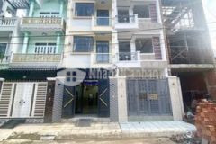 Nhà mới 2 lầu sân thượng 4 3 x 15 shr đường ô tô