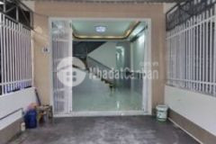 Bán nhà trệt lầu 4p ngủ có sân đậu xe oto khu 586