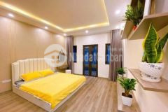 Mặt phố nhà lê thanh nghị hai bà trưng kd rất tốt