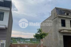 Sót 1 cặp cổng visip 2a giá rẻ đầu tư giá ngộp