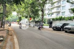 Đất xuân diệu mặt ngõ oto kinh doanh gần hồ tây 13