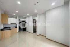 Chính chủ cần bán căn 2pn view hồ bơi nhà mới