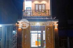 Nhà lầu thổ cư đường 8m giá rẻ trảng dài