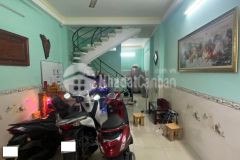 Nhà lô góc 3 tầng btct hẻm thông 50m2 chỉ 5.6 tỷ