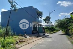 Kẹt tiền bán nền giá đầu tư đường d2 hồng loan