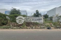 Cần bán 3 lô liền kề trục song hành ql1a hàm thăng