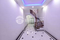 Nhà ngay ga la khê 36m2 tầng lửng ô tô đỗ gần