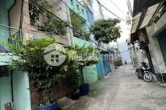 Nhà nát quận 6 tiện xây mới gần chợ cây gõ