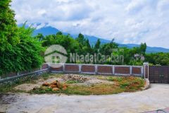 Bán lô góc dt hơn 800m2, trên đất có sẵn bungalow, gần nhiều khu resort, tại yên bài ba vì