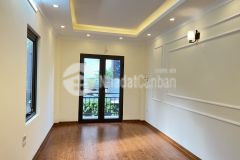 Bán nhà khu vực thạch bàn long biên,33m2 4 tầng gần aeonmall, cổ linh giá 3 tỷ, ô tô đỗ cách nhà 15m