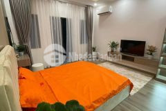 Bán nhà phố lạc trung, kinh doanh, ngõ thông, 3 ngủ, tặng nội thất.