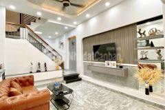 Tân bình 3.8 x 11m, 2 lầu, cách mạng tháng tám, 4pn, 8.8 tỷ bớt