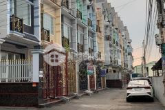 Khu phân lô quận 8 giáp bình tân.