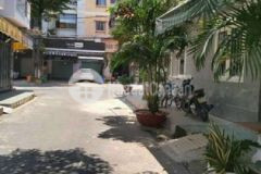 Bán nhà 4 lầu mặt tiền đường khu tên lửa sát chợ