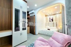 Nhà đẹp 3lầu full nội thất 4tỷ9xx huỳnh văn nghệ