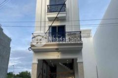 Nhà đẹp có hầm và thang máy kdt chí linh