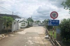 Bán 2000 m2 mặt tiền sông lộ 10m thổ 150 m2