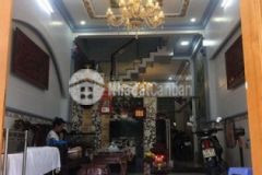 Nhà chị tôi cần bán nhanh lô việc 2 lầu kiên cố