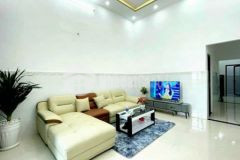 Bán gấp căn nhà gần chợ phạm văn hai hẻm oto